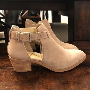 NEW Sole Society suede booty, size 6.5